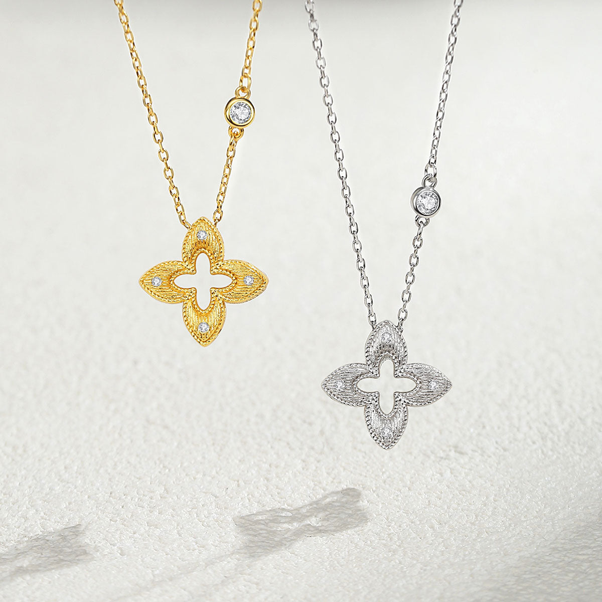Sterling Silver Four-Leaf Clover Necklace for Women, Four-Leaf Clover Five-Flower Bracelet, Light Luxury High-End Clavicle Chain, Neck Chain, Gift for Girlfriend
