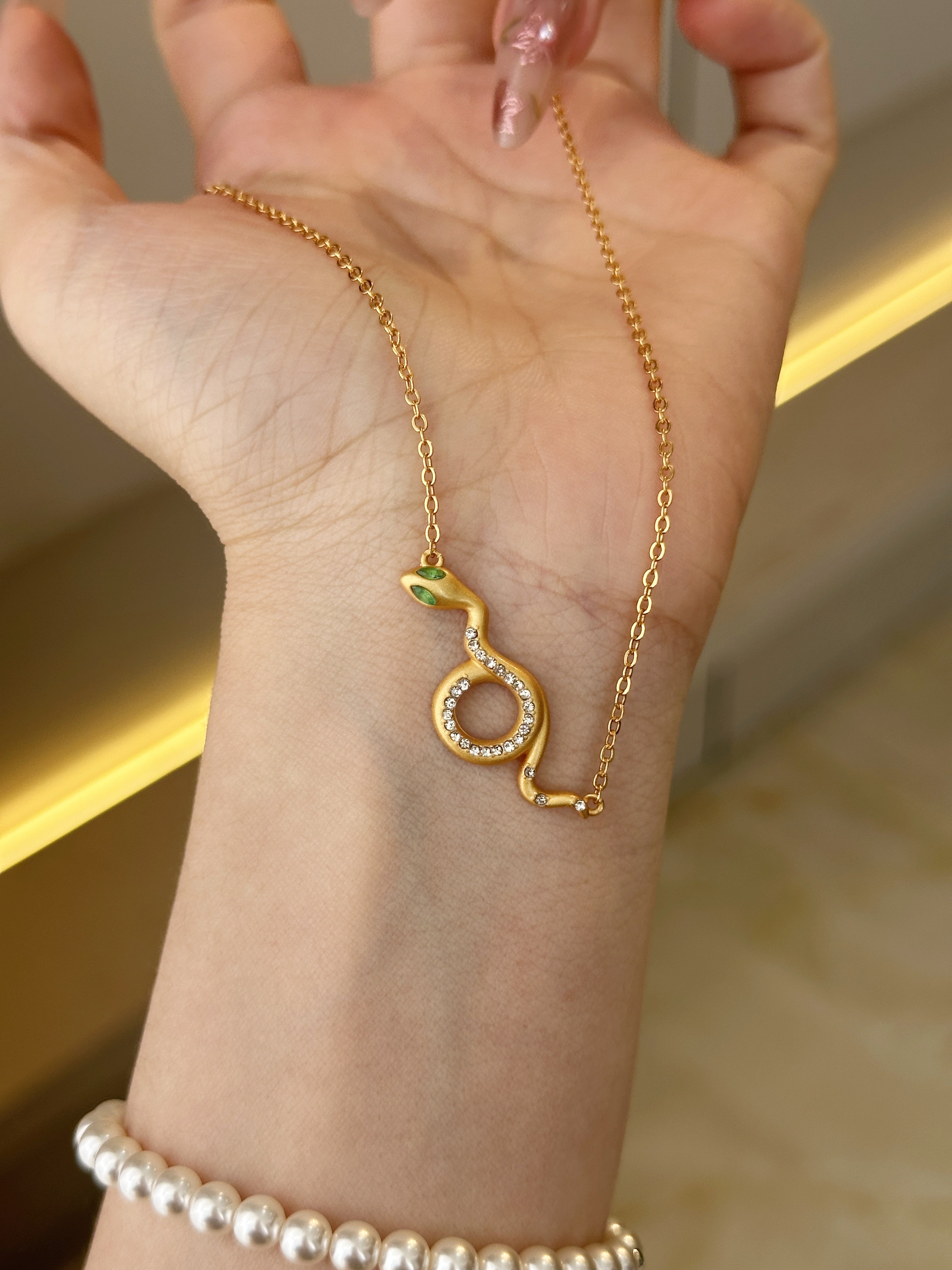 Blue Eye Snake Necklace for Women Retro New Chinese Style Choker