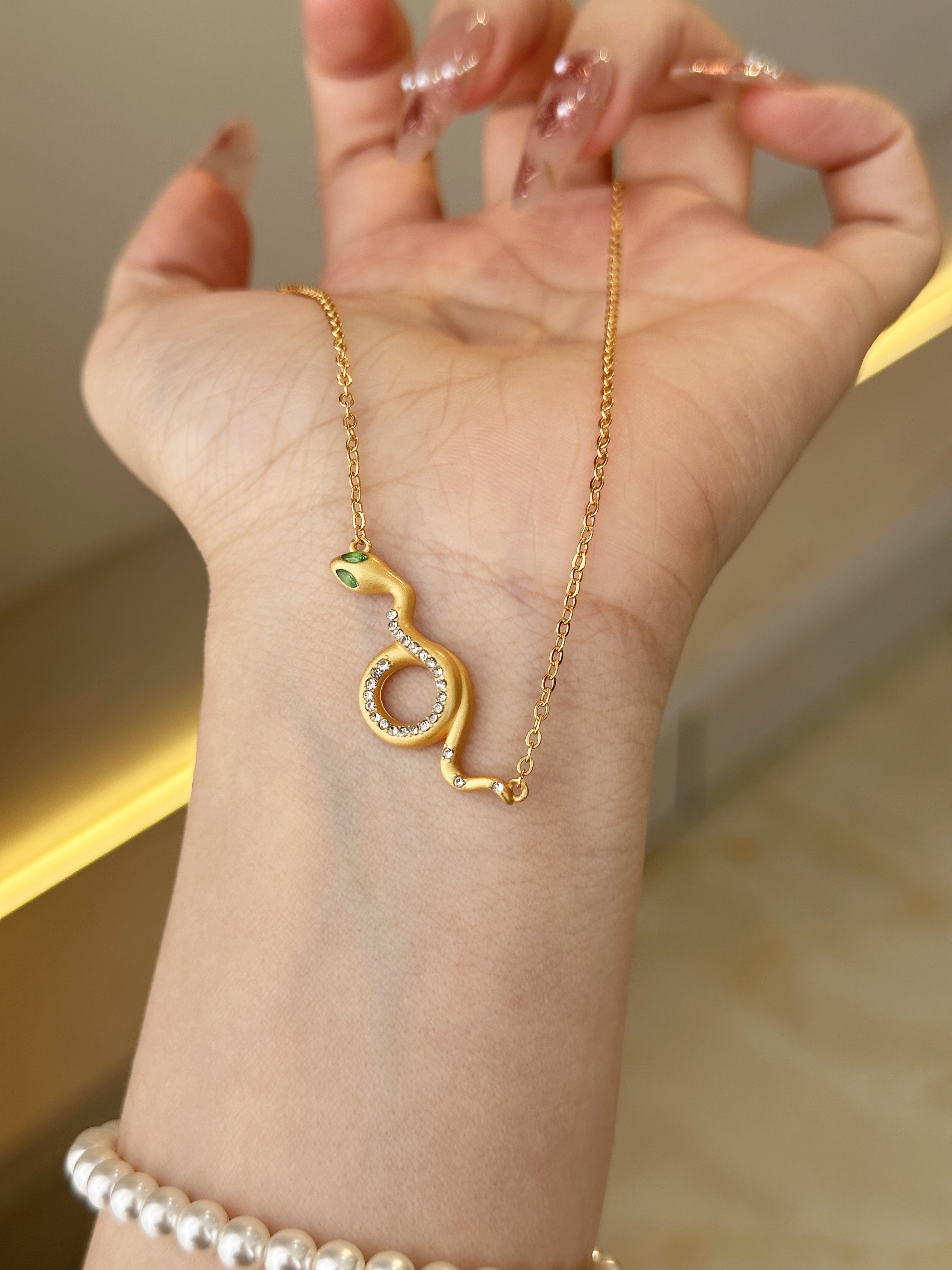 Blue Eye Snake Necklace for Women Retro New Chinese Style Choker