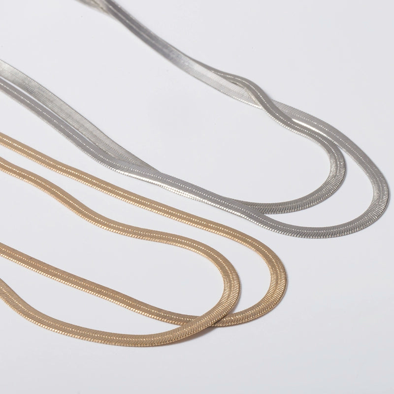 Simple metal snake bone chain waist chain, European and American metal chain summer and autumn fashion body chain belly button chain with jewelry