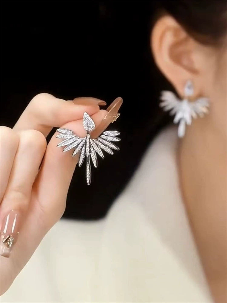 A two-wearing zircon stud earrings, silver needles, angel wings, feather earrings, niche design sense, light luxury high-end earrings, women